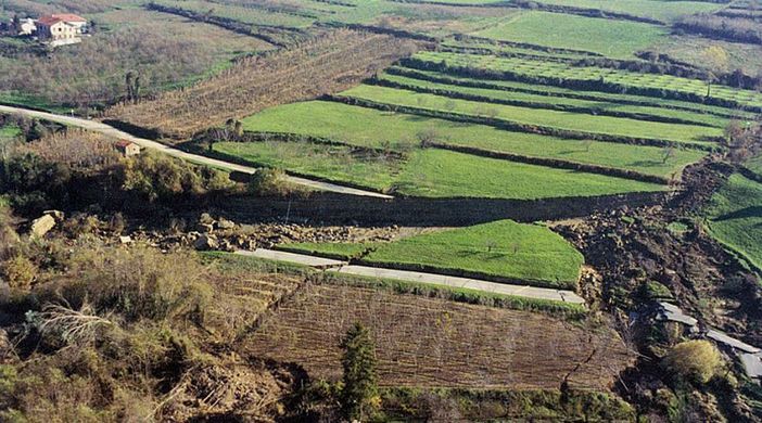 Frane in Piemonte: presentata la guida nazionale e il lavoro di Arpa sul territorio Frane in Piemonte: presentata la guida nazionale e il lavoro di Arpa sul territorio