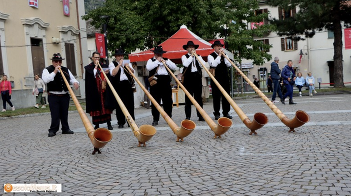 Dalla Svizzera a Ornavasso: 800 ospiti per celebrare un legame secolare