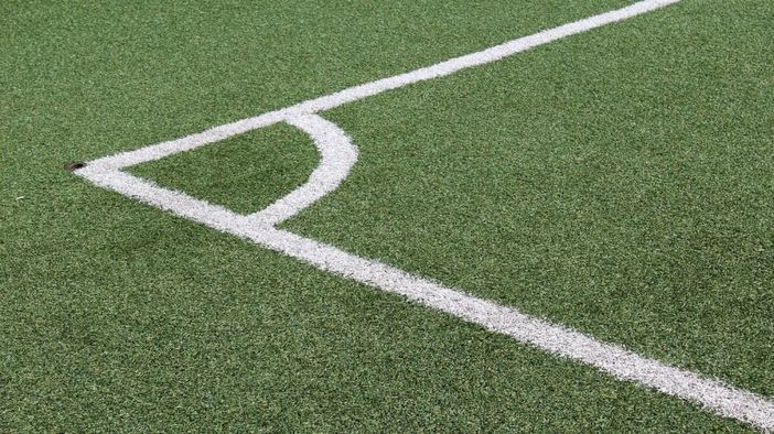 Nuovo manto in erba sintetica al campo sportivo di Madonna di Campagna Nuovo manto in erba sintetica al campo sportivo di Madonna di Campagna