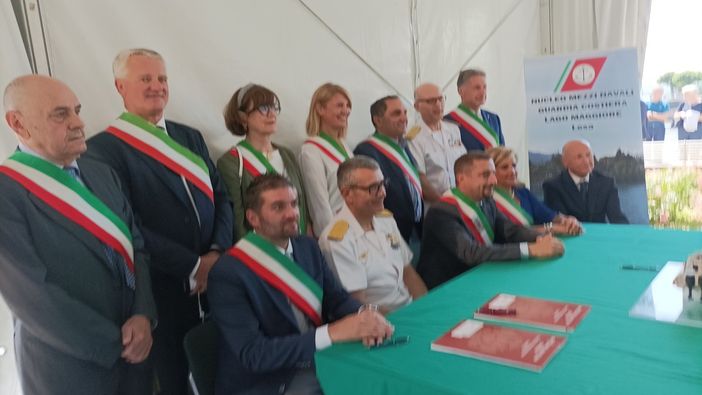 Salvini e Cirio apprendono la notizia della morte di Berlusconi a Lesa Salvini e Cirio apprendono la notizia della morte di Berlusconi a Lesa