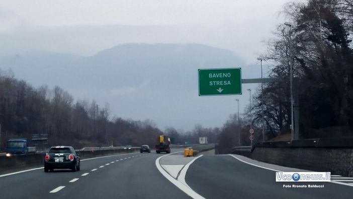 Autostrada A26, chiusura notturna tra Arona e Baveno Autostrada A26, chiusura notturna tra Arona e Baveno