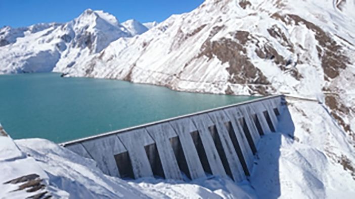 Dalla diga dei Sabbioni acqua per il Lago Maggiore