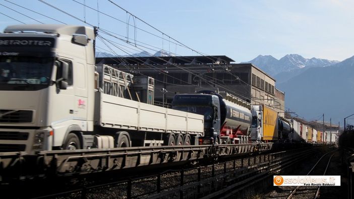 Divieto di dimora nel Vco per il cittadino moldavo sorpreso a rubare  sul treno