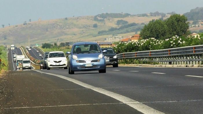 Esodo natalizio: oltre 3,5 milioni di veicoli in viaggio sulle strade Anas