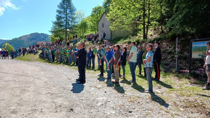 Il Gruppo Alpini di Gurro in festa per il 70° anniversario FOTO E VIDEO