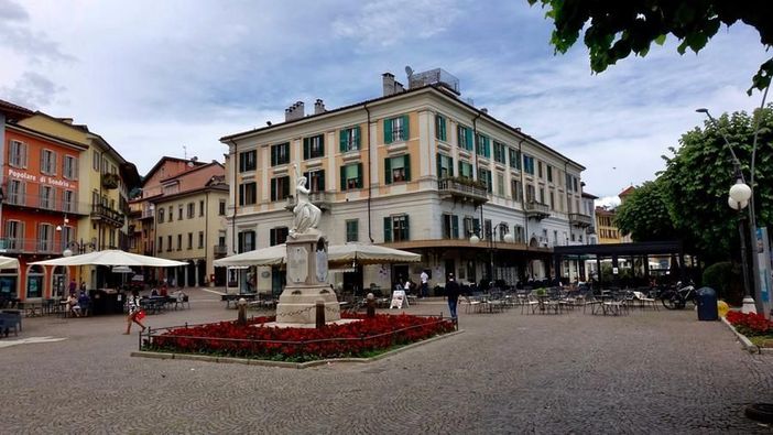 A Intra la corsa degli elfi di Babbo Natale