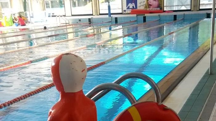 Futuro sereno per la piscina comunale di Intra Futuro sereno per la piscina comunale di Intra