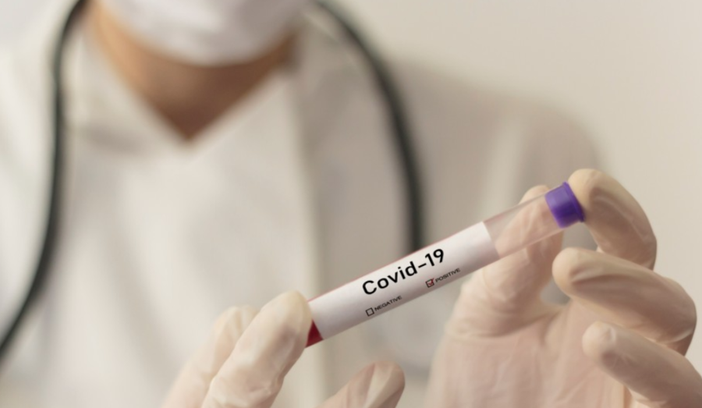 Covid: la positività ai tamponi è al 14,2%, prosegue la campagna vaccinale