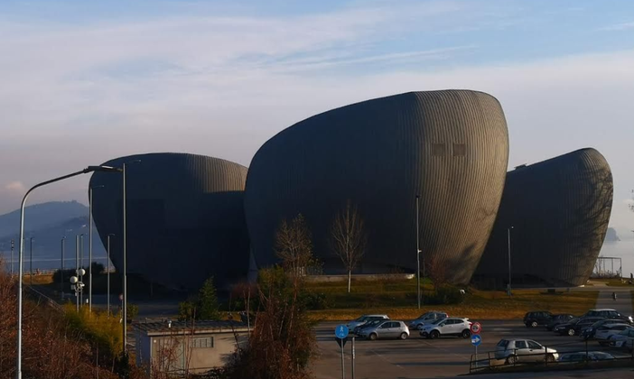 È polemica infinita sull’agibilità del teatro Maggiore, per quanto si andrà avanti in deroga? È polemica infinita sull’agibilità del teatro Maggiore, per quanto si andrà avanti in deroga?