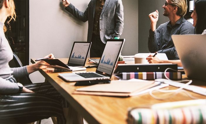 Verso lo stop alla proposta di ridurre l’orario di lavoro a parità di salario Verso lo stop alla proposta di ridurre l’orario di lavoro a parità di salario