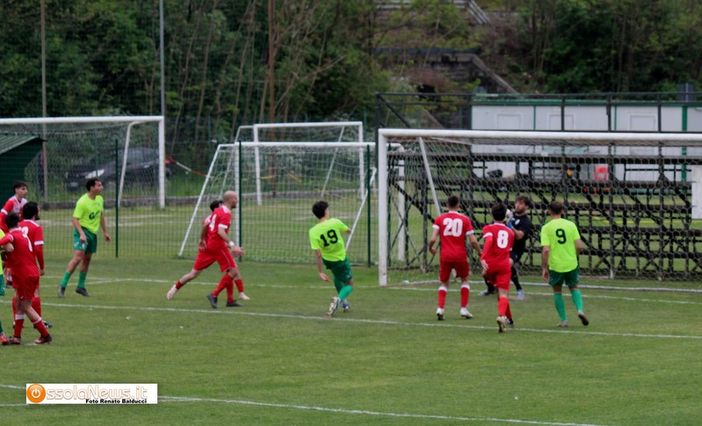Un rinato Omegna riceve l' Esio, bisognoso di punti Un rinato Omegna riceve l' Esio, bisognoso di punti