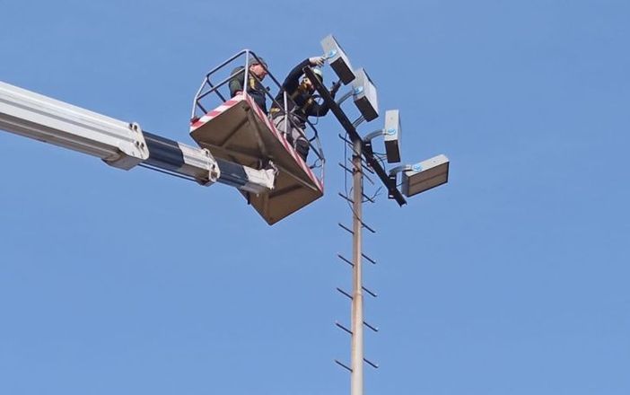 Fondotoce, il campo sportivo ha una nuova illuminazione a led Fondotoce, il campo sportivo ha una nuova illuminazione a led