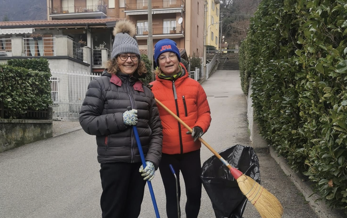 Amici di Bagnella: volontari al lavoro nel canneto del porticciolo