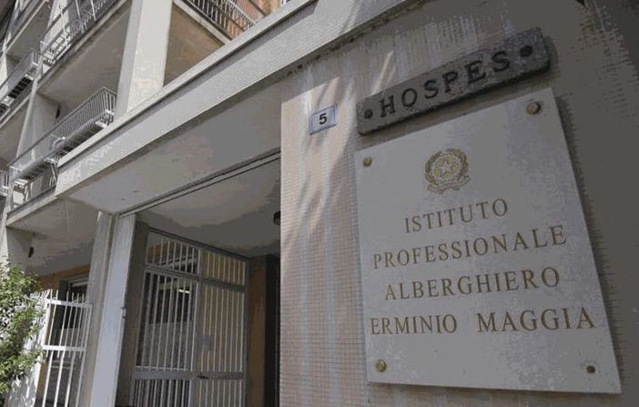 ﻿  Quasi 10 mila euro dalla vendita degli arredi dell’istituto alberghiero Maggia