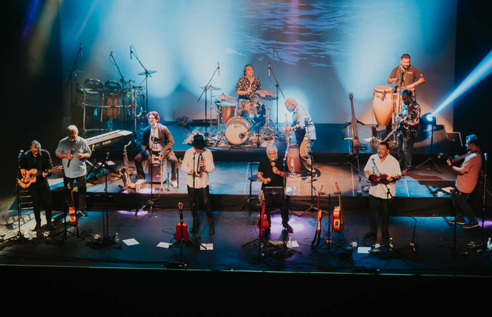 Con gli Inti-Illimani e Giulio Wilson la musica cilena arriva al Maggiore Con gli Inti-Illimani e Giulio Wilson la musica cilena arriva al Maggiore