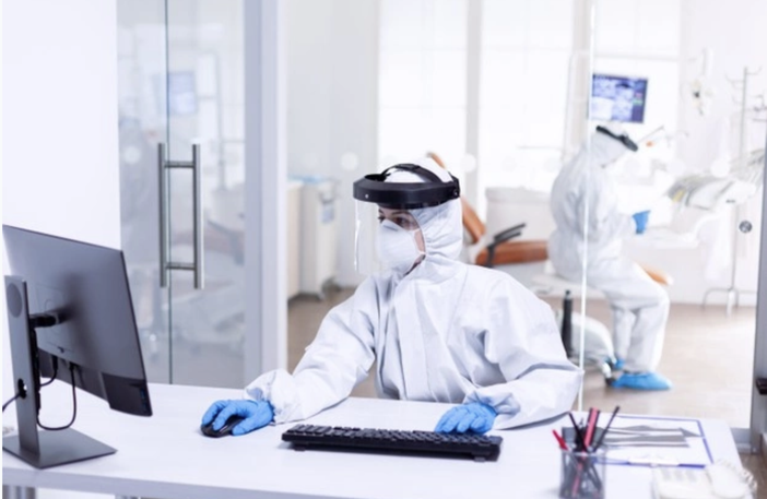 Covid, superate le 10mila persone in isolamento domiciliare