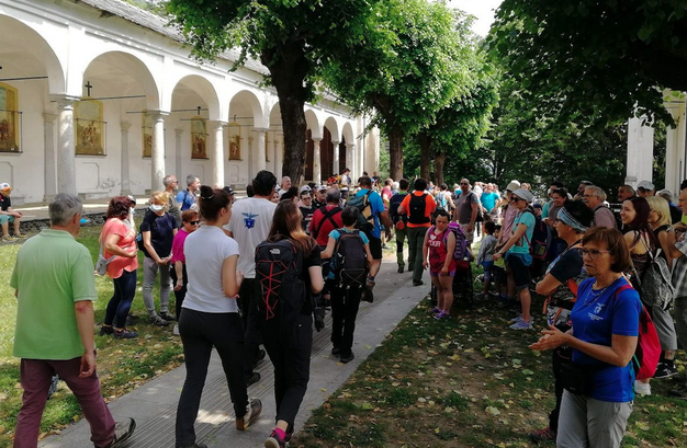 Ghiffa, più di 170 all'escursione per soci ed amici del Cai diversamente abili Ghiffa, più di 170 all'escursione per soci ed amici del Cai diversamente abili