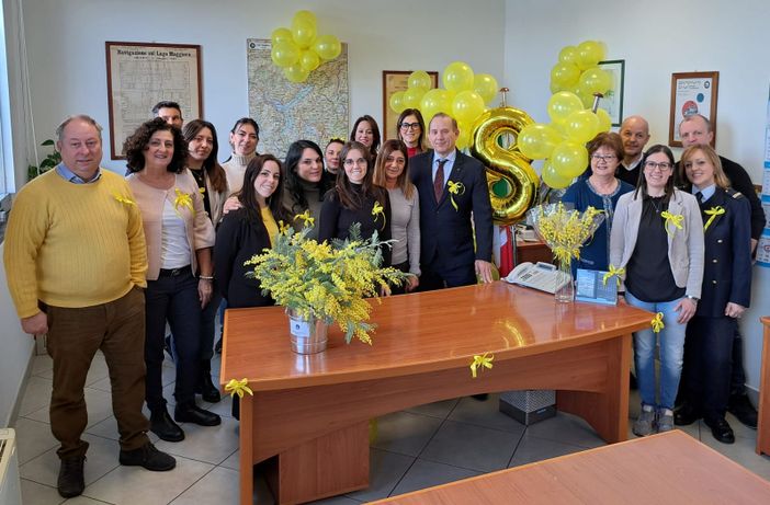 Navigazione Laghi si schiera a favore dei diritti delle donne con #qualcosadigiallo Navigazione Laghi si schiera a favore dei diritti delle donne con #qualcosadigiallo