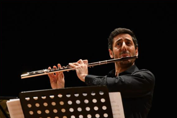 &quot;La biblioteca si nota&quot;: una lezione-concerto del flautista Marco Rainelli