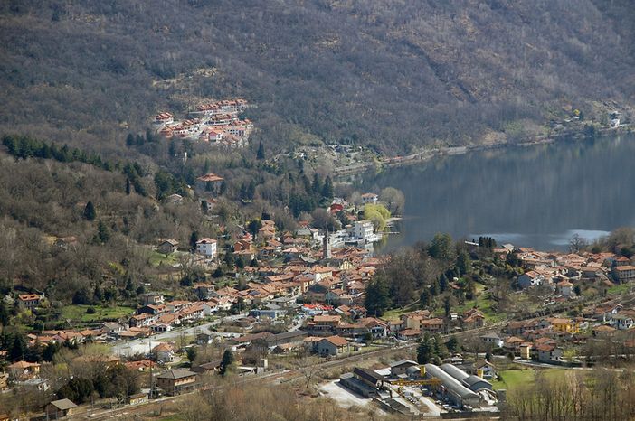 Rifiuti e aree ecologiche: “Informazioni diffuse a Mergozzo contengono errori”