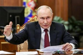 Asset russi congelati, Mosca: "Presto risponderemo a mossa Ue". Salvini: "Bruxelles scherza con il fuoco"