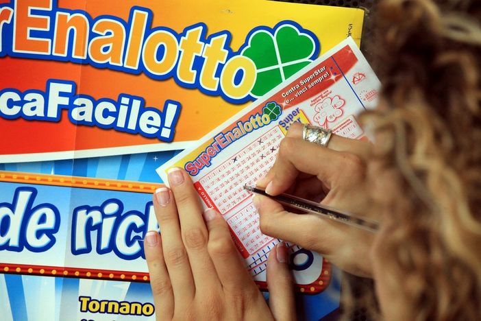 Lotto, a Gravellona una vincita da 12.450 euro Lotto, a Gravellona una vincita da 12.450 euro