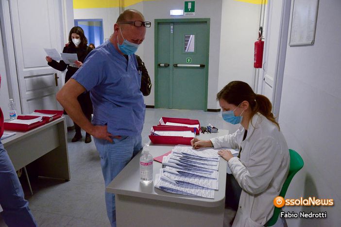 Vaccini, domani al via in Piemonte la campagna per la terza dose