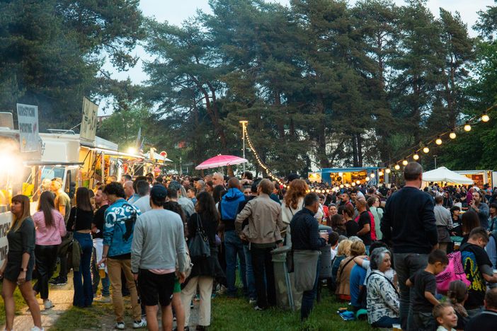 Novara in festa con l’evento tanto atteso di Rolling Truck Street Food Festival!