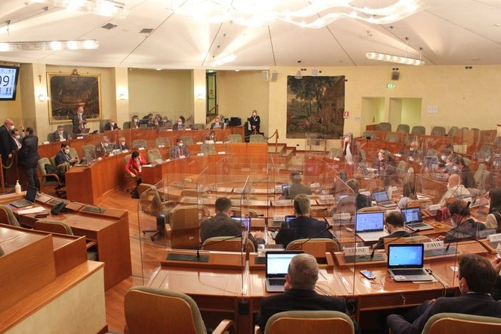 Il Consiglio regionale dice no al cibo sintetico Il Consiglio regionale dice no al cibo sintetico