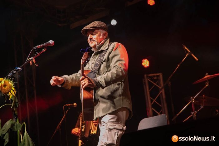 A Cannobio presentazione del libro 'Van De Sfroos, canzoni senza confini'