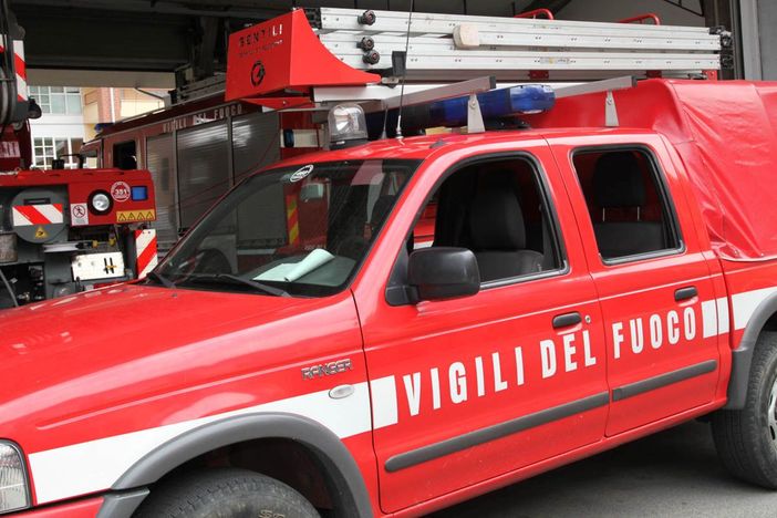Vigili del Fuoco Volontari cercasi per i distaccamenti sul territorio provinciale Vigili del Fuoco Volontari cercasi per i distaccamenti sul territorio provinciale