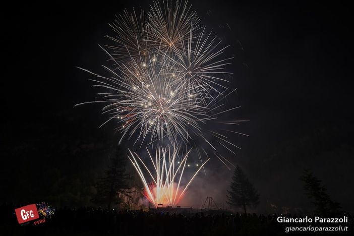 Rinviata al 14 agosto Vette d'Artificio alla Piana di Vigezzo Rinviata al 14 agosto Vette d'Artificio alla Piana di Vigezzo