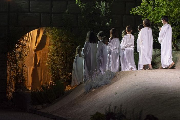 I bambini dell’Associazione Teatro Popolare di Sordevolo si preparano alla loro Passione