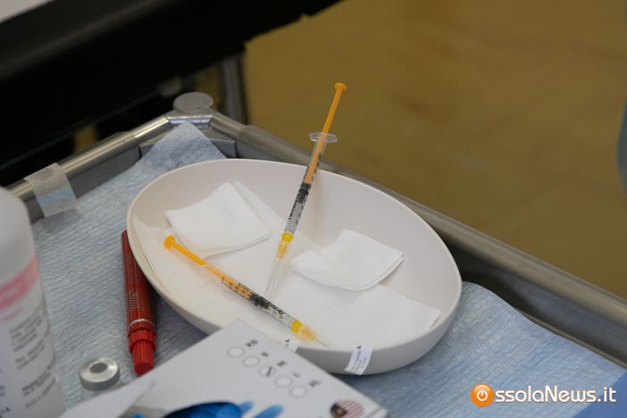 Decreto Covid, ecco cosa succede agli operatori sanitari che rifiutano il vaccino Decreto Covid, ecco cosa succede agli operatori sanitari che rifiutano il vaccino