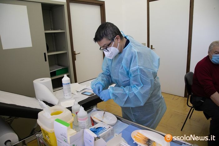 Sono 230mila gli over 50 non vaccinati in Piemonte: 70mila le nuove preadesioni