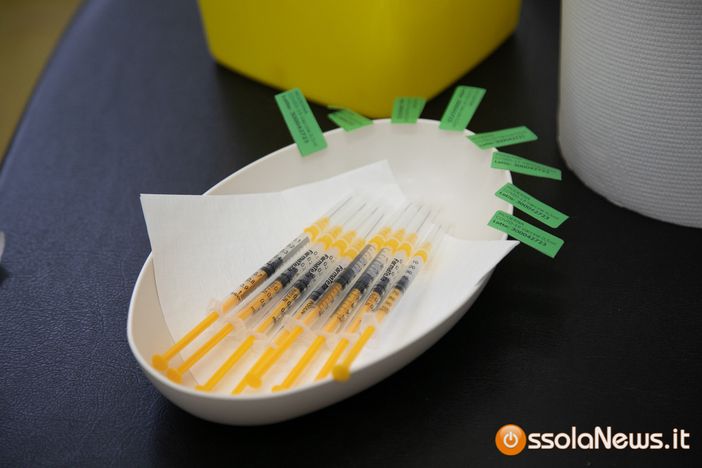 Dal 15 marzo al via l'adesione alla vaccinazione per gli over 70 Dal 15 marzo al via l'adesione alla vaccinazione per gli over 70