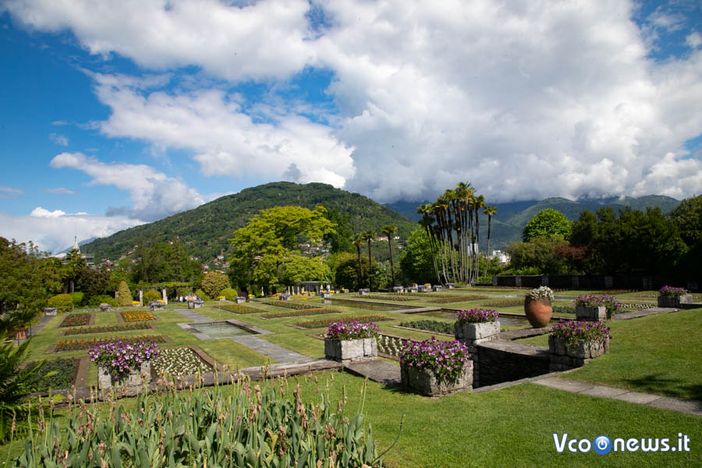 L’emozione del canto tra le bellezze di Villa Taranto L’emozione del canto tra le bellezze di Villa Taranto