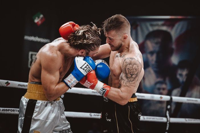 Boxe, allenamento a Tenerife per Ivan Zucco: “Il 22 aprile sarò al top della forma”