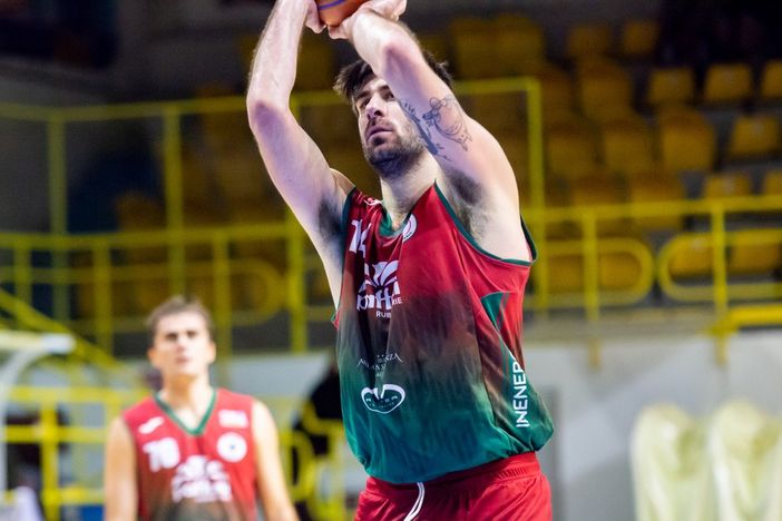 Basket, la Paffoni torna in campo: domenica sfida la Riso Scotti Pavia