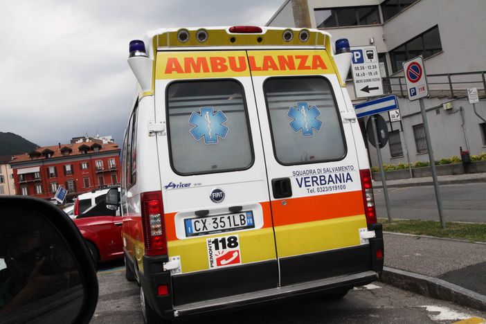 Verbania, scontro tra una moto e un'auto nei pressi di Villa Taranto