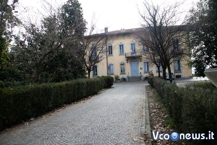 "Sentire l'altro": il gruppo di lettura discute il libro di Laura Boella "Sentire l'altro": il gruppo di lettura discute il libro di Laura Boella