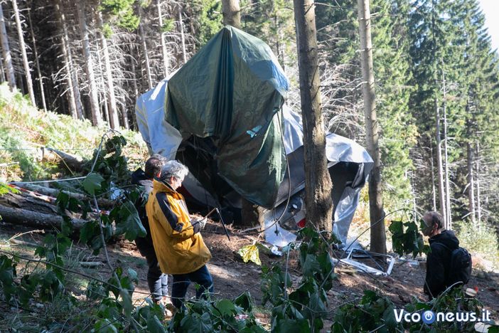 Tragedia Mottarone, per i periti: "La testa fusa della funivia doveva essere sostituita" Tragedia Mottarone, per i periti: "La testa fusa della funivia doveva essere sostituita"