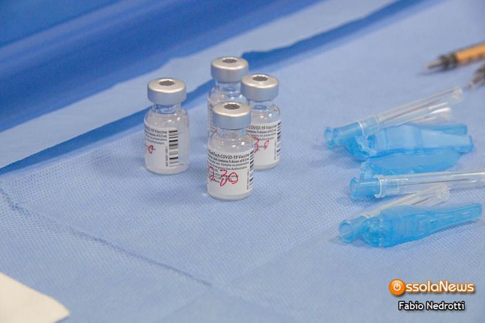 Poco più di 1200 dosi di vaccino somministrate domenica in Piemonte