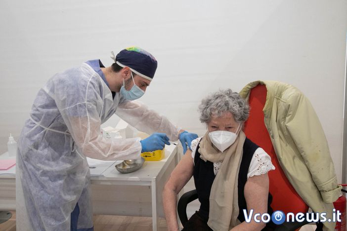 Vaccini, Valle (Pd): "Si va avanti con gli annunci, ma si resta indietro sui fondamentali" Vaccini, Valle (Pd): "Si va avanti con gli annunci, ma si resta indietro sui fondamentali"