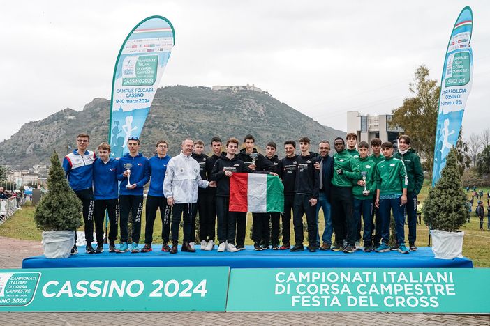 Campionati italiani di Cross, gli atleti di Sport Project Vco conquistano la medaglia d'oro a squadre