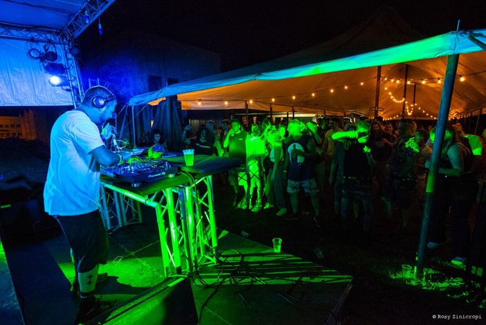 Dudestock 2025, dodici ore di musica e libertà espressiva: torna a Gravellona Toce la terza edizione del festival Dudestock 2025, dodici ore di musica e libertà espressiva: torna a Gravellona Toce la terza edizione del festival