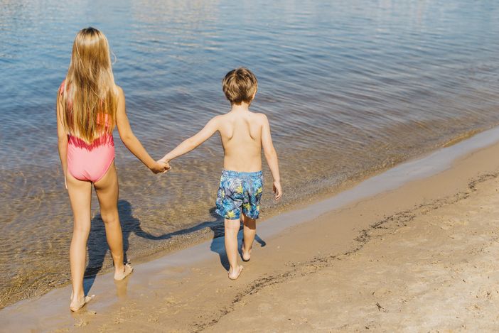 Protezione solare per bambini: come scegliere la crema giusta
