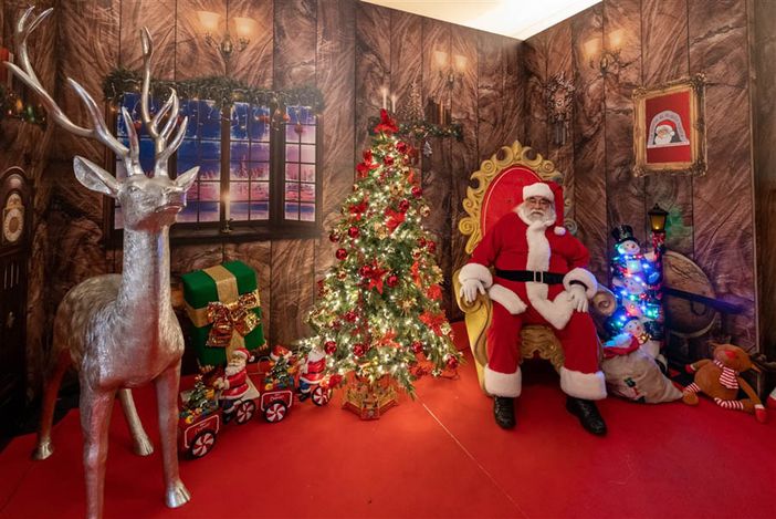 Un lungo weekend di magia al Palazzo dei Giochi e alla Grotta di Babbo Natale