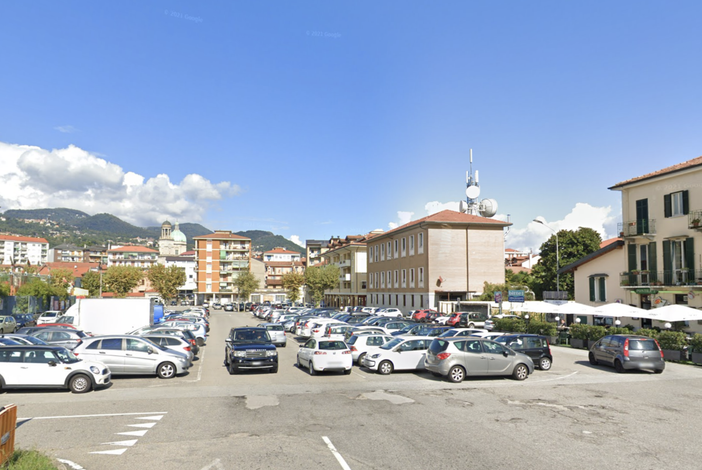 Arriva il Luna Park, il Comune rende liberi i parcheggi blu