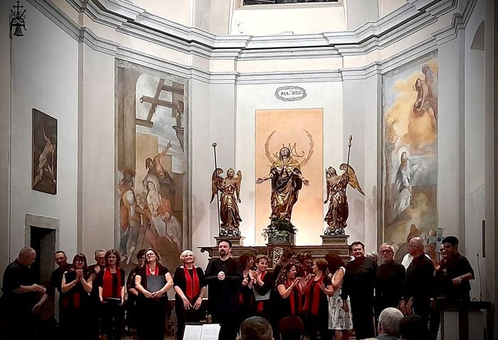 Concerto di mezza estate del Coro La Girafa Concerto di mezza estate del Coro La Girafa